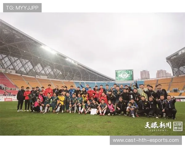 青训支持：职业俱乐部设立训练基金扶持新人选手，职业青训队入门要求曝光